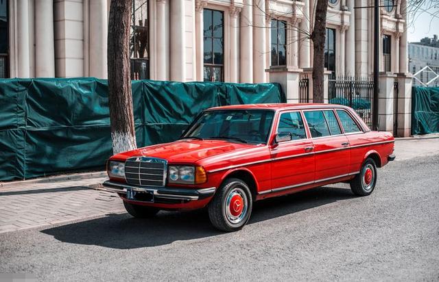 北京车友晒出其父的老车——第五代奔驰230e,1989年落地超90万元