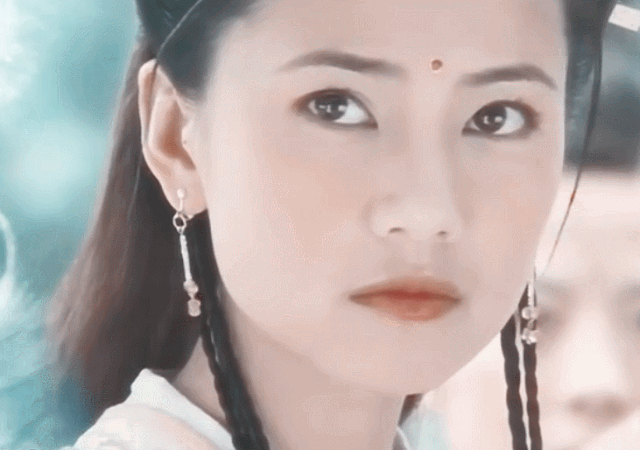 高圆圆|女神高圆圆4段感情，2次被“抓奸”，导演玩腻了转嫁小鲜肉赵又廷