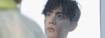 肖战|肖战能给这个时代定义真正的流量意义？我觉得OK