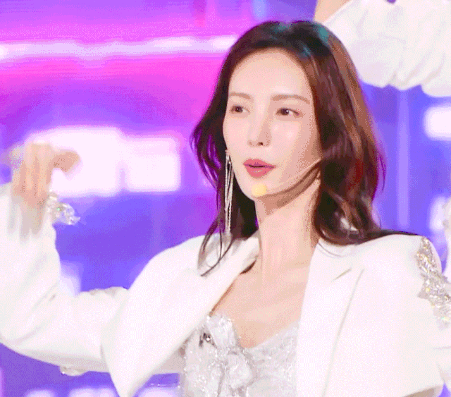 乘风破浪的姐姐们|因美出圈，拒绝炒作，回怼黑粉，这位“姐姐”有点猛！