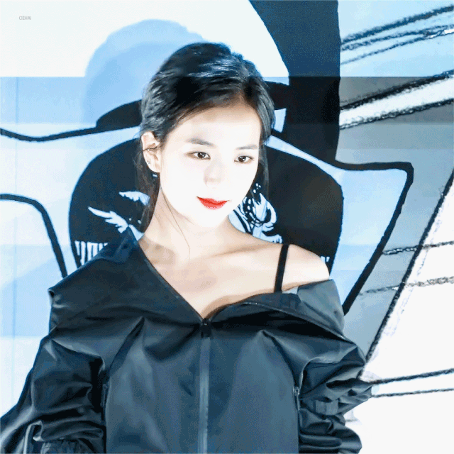 秦岚|过分美丽的秦岚，再一次用眼技征服了我！