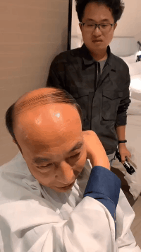 搞笑段子动图:入世有风险,恋爱需谨慎!我的钛合金眼啊!