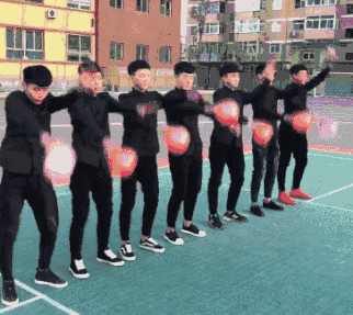 网红|16岁小混混自创社会摇疯狂吸金被封，如今狂刷百万礼物重出江湖…