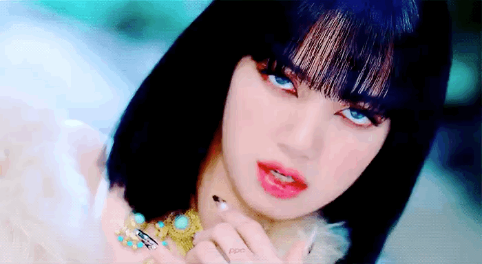 blackpink新歌初舞台,jennie造型变美,lisa表现力好绝