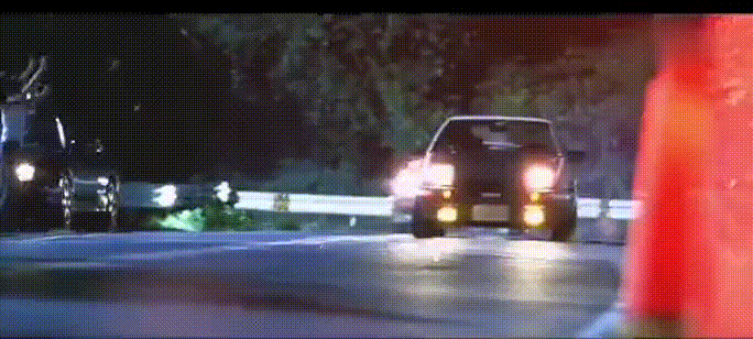 听着周杰伦新歌mojitoae86上山了