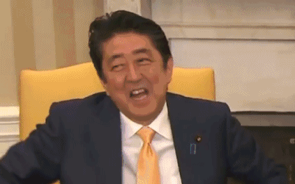 安倍有福气贴身美女保镖穿衣时髦空手撂倒壮汉受宅男疯狂追捧