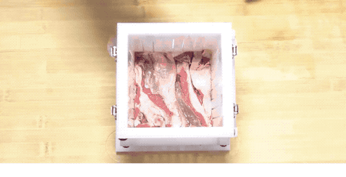 烤串|烤串还靠人工串肉？来看串肉机器解放双手！