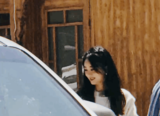 赵丽颖|生娃复出的赵丽颖是如何神奇的美到开挂甚至升阶的？