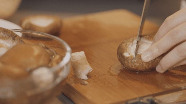 你吃过这样的小鸡炖蘑菇吗