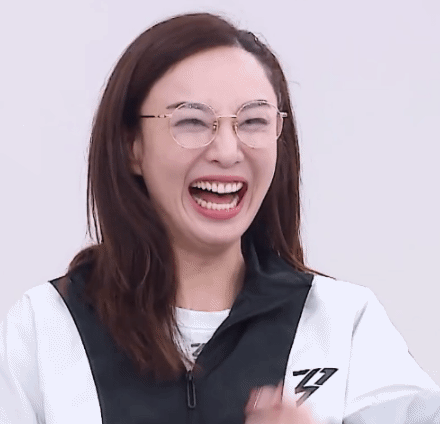 郑希怡|把宁静当女儿、拒绝蓝盈莹撒娇，郑希怡凭什么轻松赢三场？