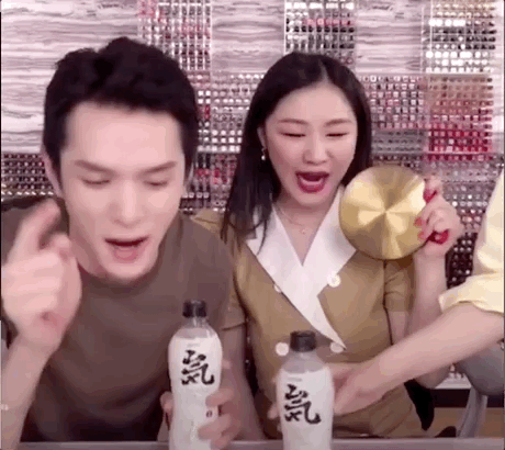 李佳琦|李佳琦婚礼现场视频曝光？200万吃瓜网友：这门亲事我同意！