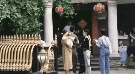 赵丽颖|赵丽颖录《中餐厅4》，途中偶遇小baby，母爱泛滥不愿走