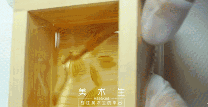 日本人|这个“变态”的日本人，画了12年的金鱼，把金鱼画活了