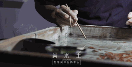 日本人|这个“变态”的日本人，画了12年的金鱼，把金鱼画活了