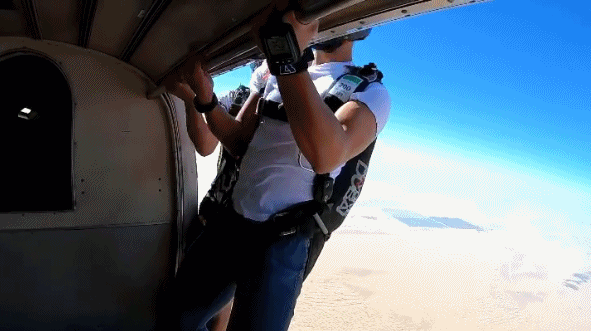 王子|帅气多金的王子没有女友？怪不得百万迷妹为他疯狂……