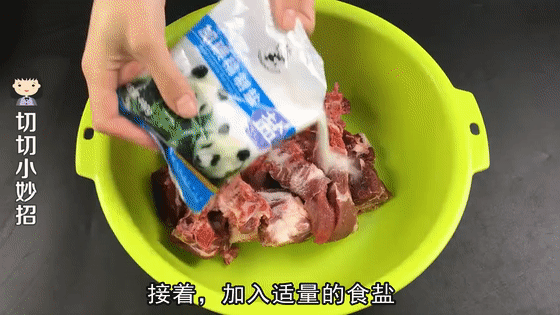排骨|为什么排骨焯水后变得又腥又柴？看完才知道，原来用错了水