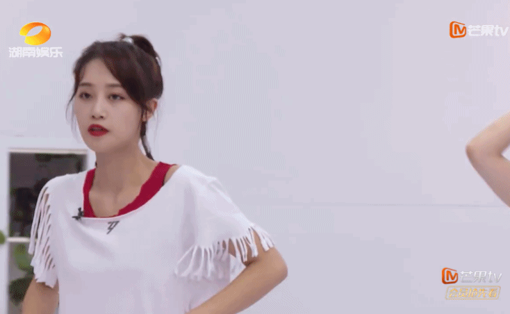 蓝盈莹|蓝盈莹口碑遭遇滑铁卢，不懂尊重不够圆滑，即便努力在这也行不通