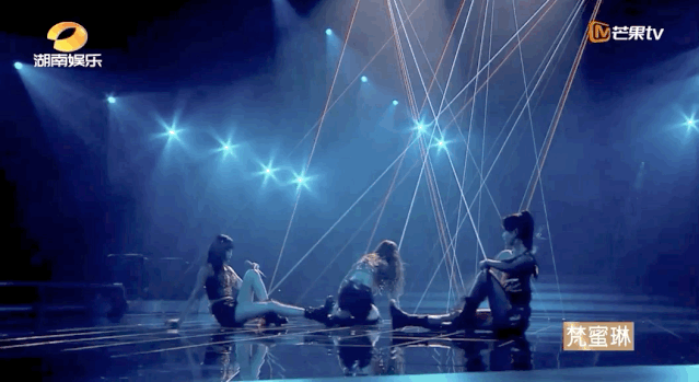 吴昕|被骂“废物”的吴昕又哭了，但这次没有人敢骂她