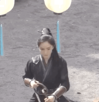 迪丽热巴|杨紫、热巴、杨幂三部古装路透，下一部古偶之王，将花落谁家？