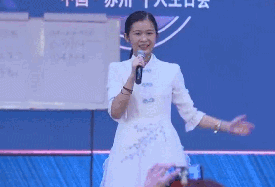 岑怡诺|14岁女孩一日能写2000首诗？其父称没夸大，听了她的演讲真相来了