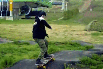 殊不知,有一大波陆冲爱好者正迫不及待地到太舞pump track上玩陆冲.很