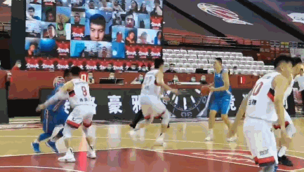 林书豪|撞倒对手后谁注意到林书豪如此一幕？赛后全队都走空他还在场上