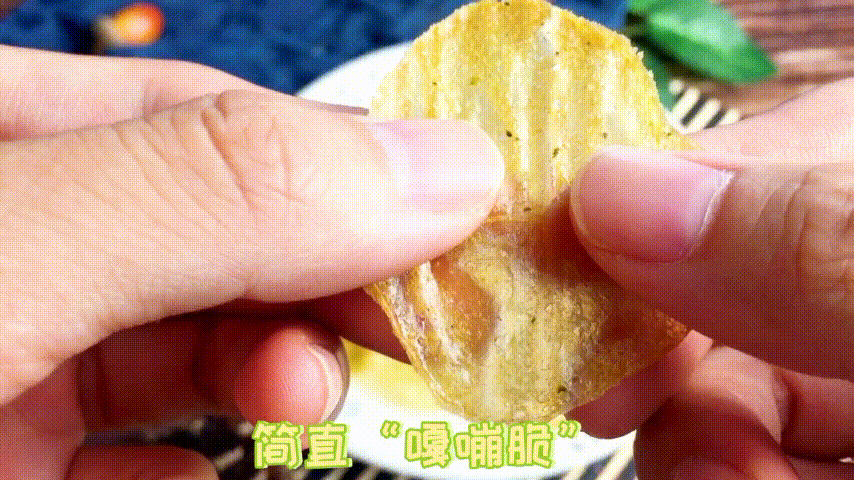 一个土豆一根黄瓜做的夏日美食清新爽口咬一口嘎嘣嘎嘣脆