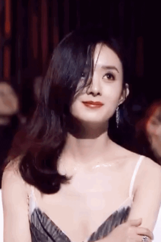 赵丽颖|生娃复出的赵丽颖是如何神奇的美到开挂甚至升阶的？