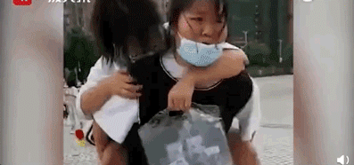 友谊|你看错姐姐了，我们乘风破浪从不靠撕：别再对女性友谊抱有偏见