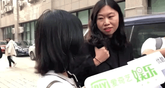 友谊|你看错姐姐了，我们乘风破浪从不靠撕：别再对女性友谊抱有偏见