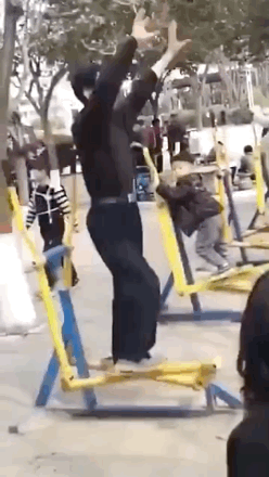 健身房|这届老年人健起身来，简直“野”到头皮发麻！就问你服不服哈哈哈