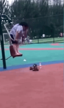 健身房|这届老年人健起身来，简直“野”到头皮发麻！就问你服不服哈哈哈