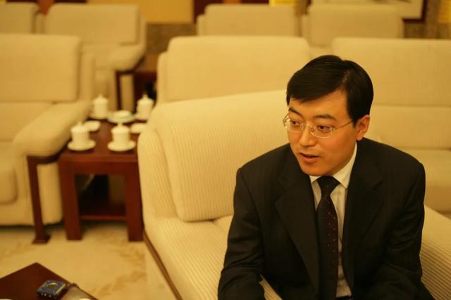 牛根生,郑俊怀,潘刚