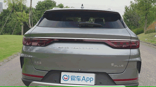 独创渐变色内饰是看点 详解比亚迪宋plus