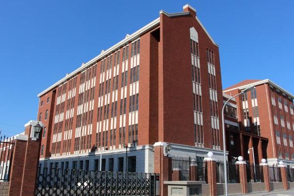 河北衡水中学;人大附中;大学;高考;长郡中学;镇海中学;高中;宁波;长沙;宁海中学|国内“名震四方”的4所高中，考进任意一所，等于一脚迈入大学