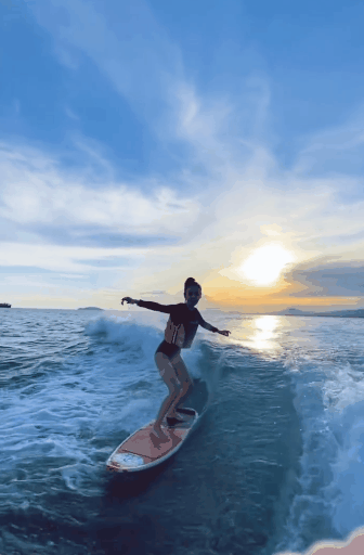 angelababy|baby晒冲浪视频又美又飒，与黄晓明小海绵一起乘风破浪