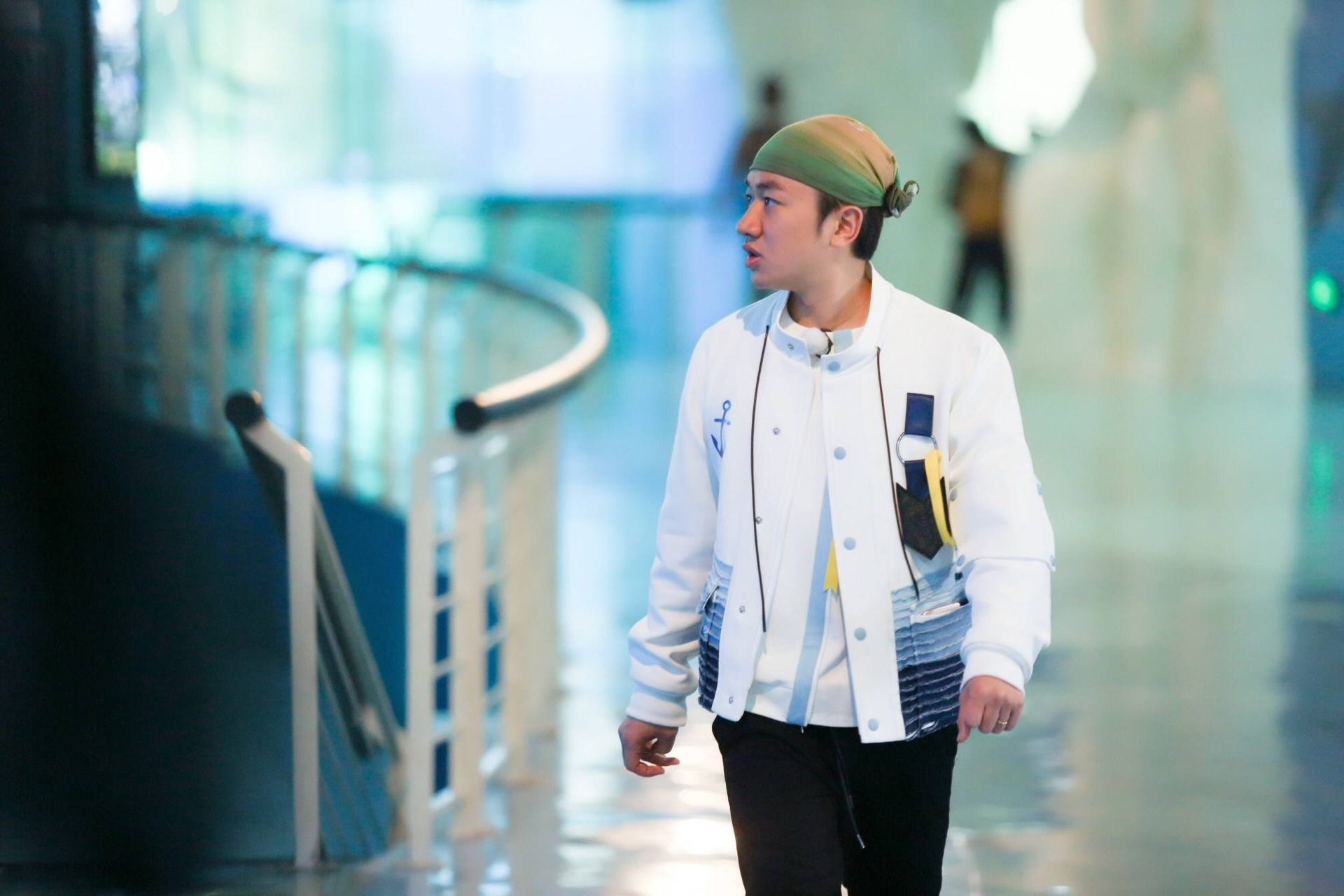 离开奔跑吧的王祖蓝亏了吗