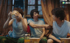 以家人之名|电视剧榜单：谭松韵《以家人之名》上线即巅峰，榜首鹿晗贡献喜人