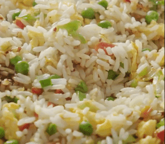 蛋炒饭|看完国外的蛋炒饭教学，我家狗子连夜给我做了四菜一汤