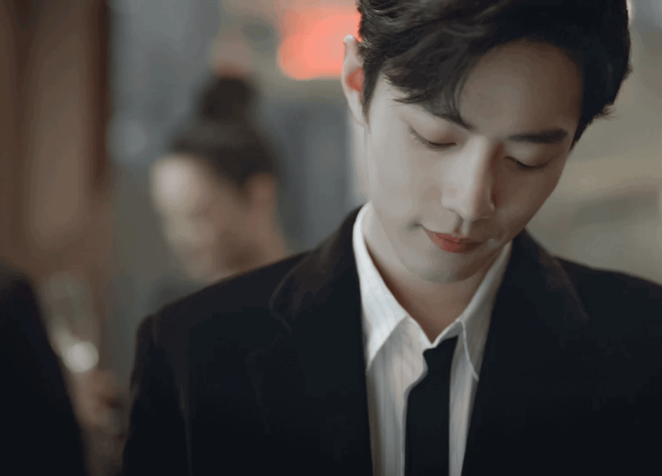 你是我的荣耀|《你是我的荣耀》官宣，杨洋迪丽热巴主演，肖战郑爽终究是炮灰