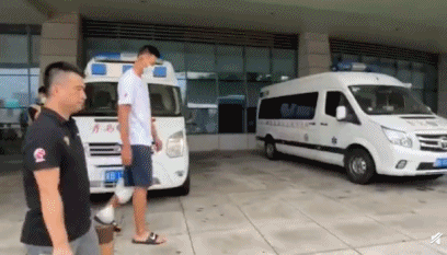 易建联|阿联负伤，北京稳了！？十冠王霸业泡汤了？