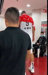 北京|打得像屎一样！全队半场只进6个球，他们是来搞笑的吧