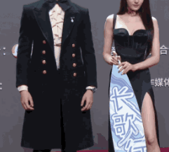 鞠婧祎|杨幂顶秃头微笑营业，鞠婧祎腿歪加增高垫，鹅到底捏住了多少艺人的把柄啊！