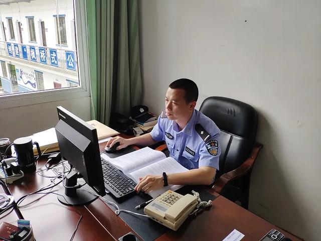 朱文魁,人民警察