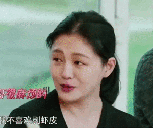 小s|大S教你调教老公！在剥虾这件事上，小S是怎么输给大S的？