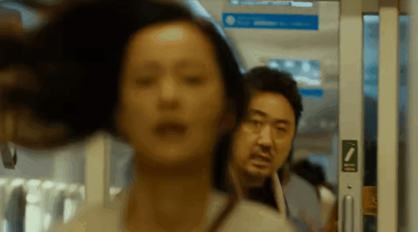 票房|韩国票房冠军，居然是个大烂片