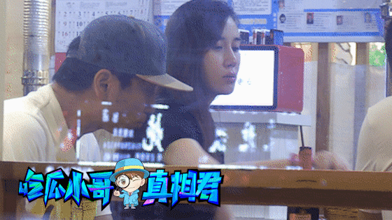 沙宝亮|48岁沙宝亮牵美女同回酒店被疑出轨，女方32岁身份曝光