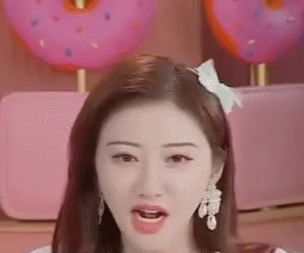 整容|她居然公开了自己整容的黑历史？