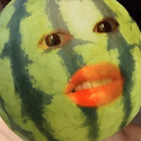 金晨晒|好直率的姐姐！金晨晒童年照回应嘴歪的问题嘴歪怎么了，影响美貌了嘛？