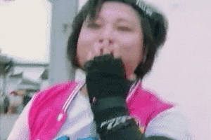 贾玲|没想到甩肉30斤的贾玲直接美到撞脸郑爽…